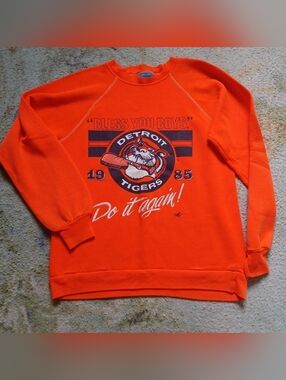 Vintage 80s Detroit Tigers Sweatshirt